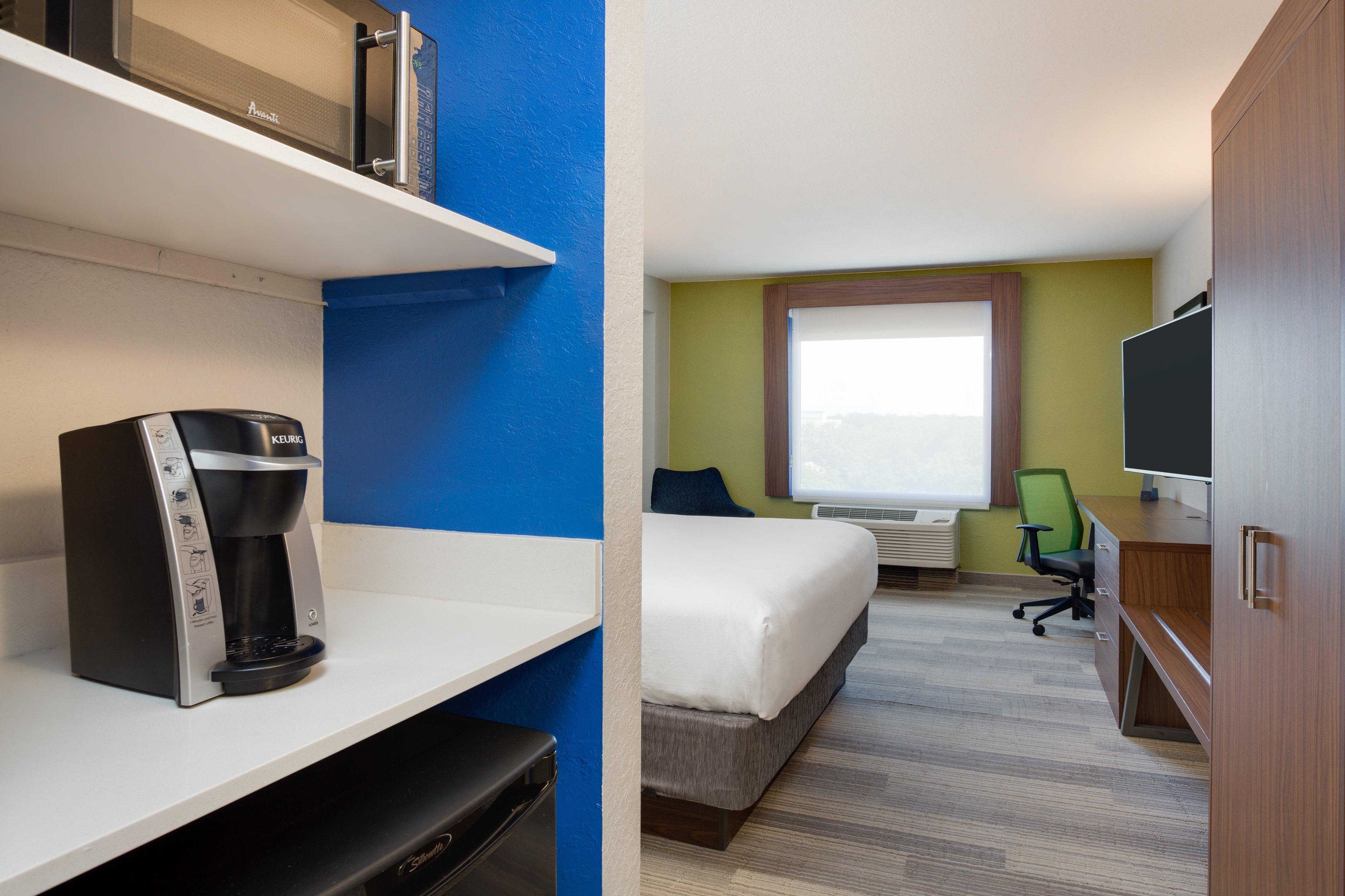 Holiday Inn Express Hotel & Suites Tampa-Fairgrounds-Casino By Ihg Mango Екстериор снимка
