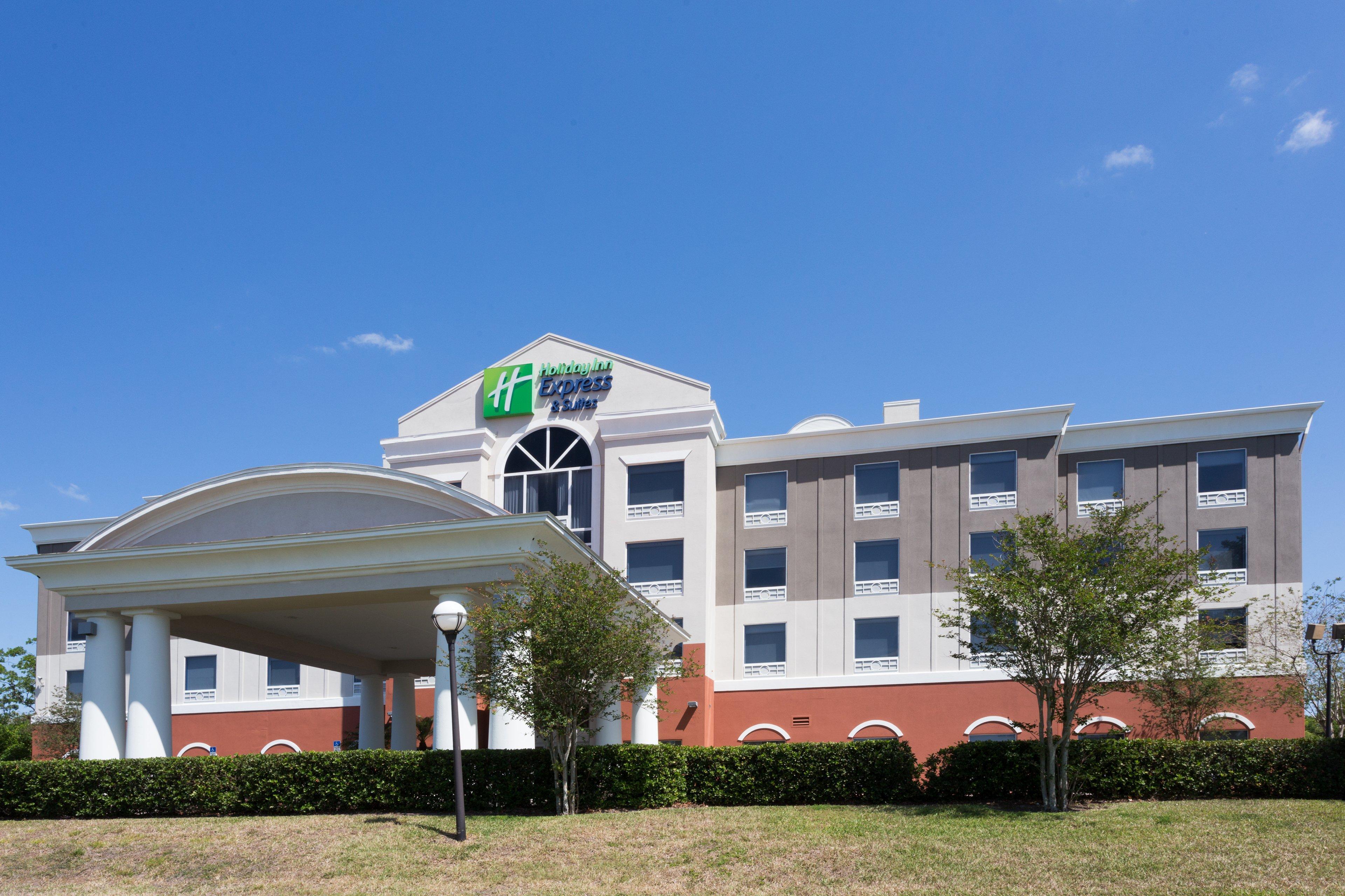 Holiday Inn Express Hotel & Suites Tampa-Fairgrounds-Casino By Ihg Mango Екстериор снимка