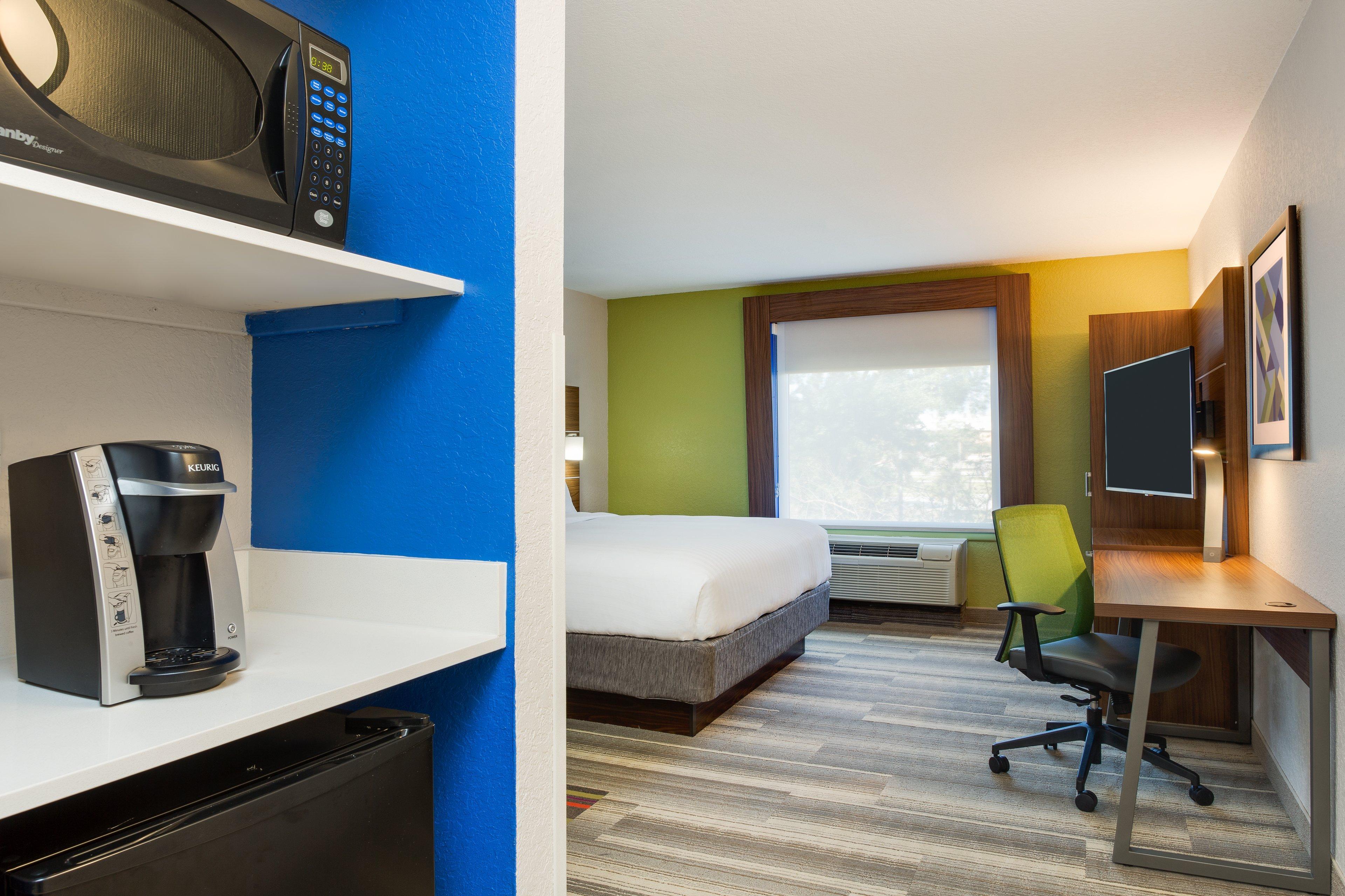 Holiday Inn Express Hotel & Suites Tampa-Fairgrounds-Casino By Ihg Mango Екстериор снимка
