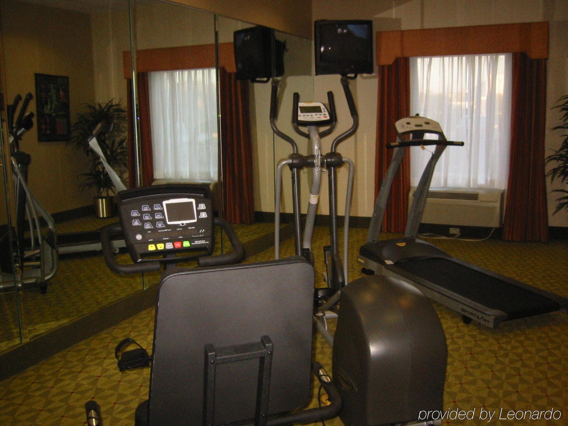 Holiday Inn Express Hotel & Suites Tampa-Fairgrounds-Casino By Ihg Mango Съоръжения снимка