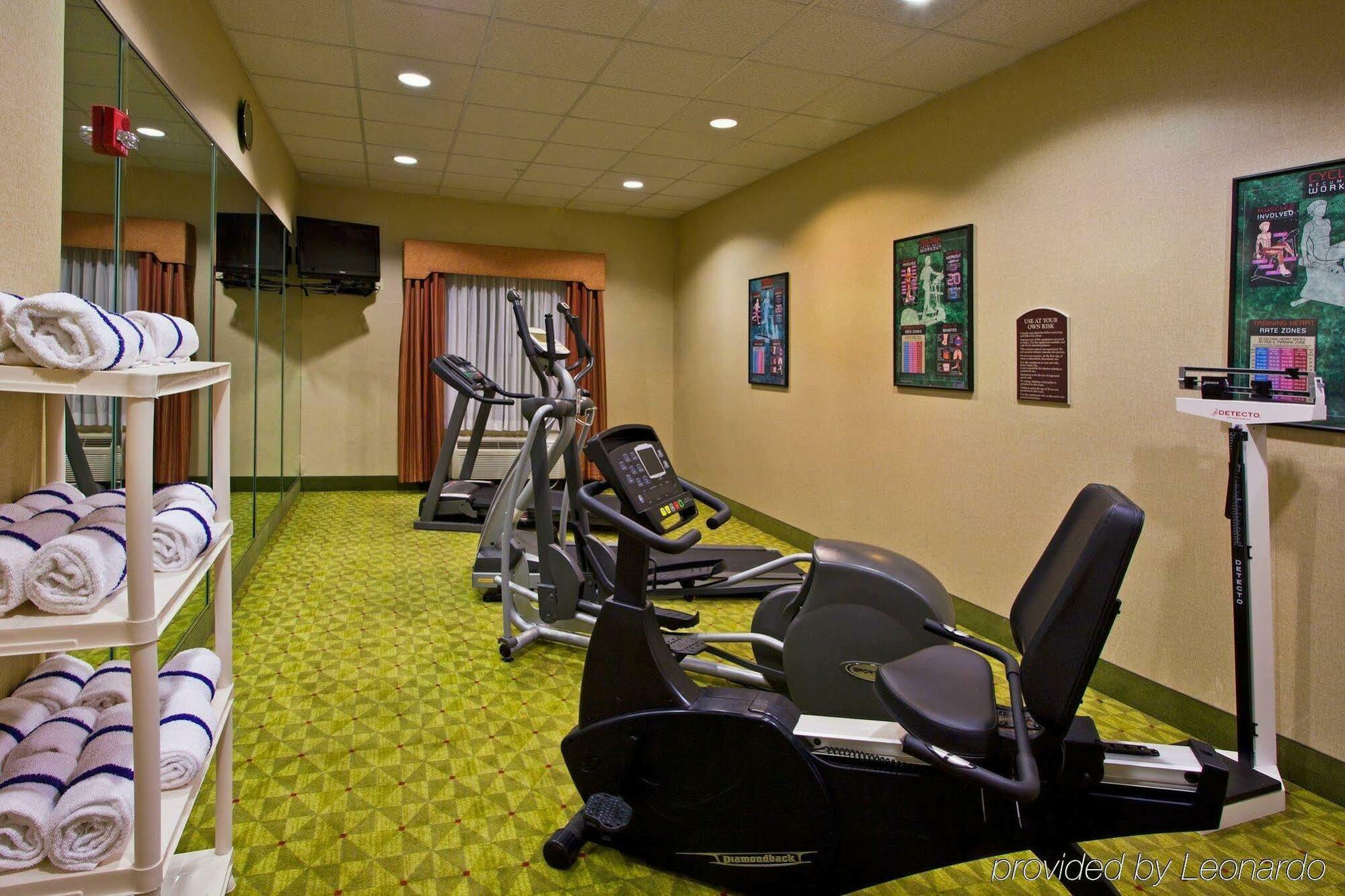Holiday Inn Express Hotel & Suites Tampa-Fairgrounds-Casino By Ihg Mango Съоръжения снимка